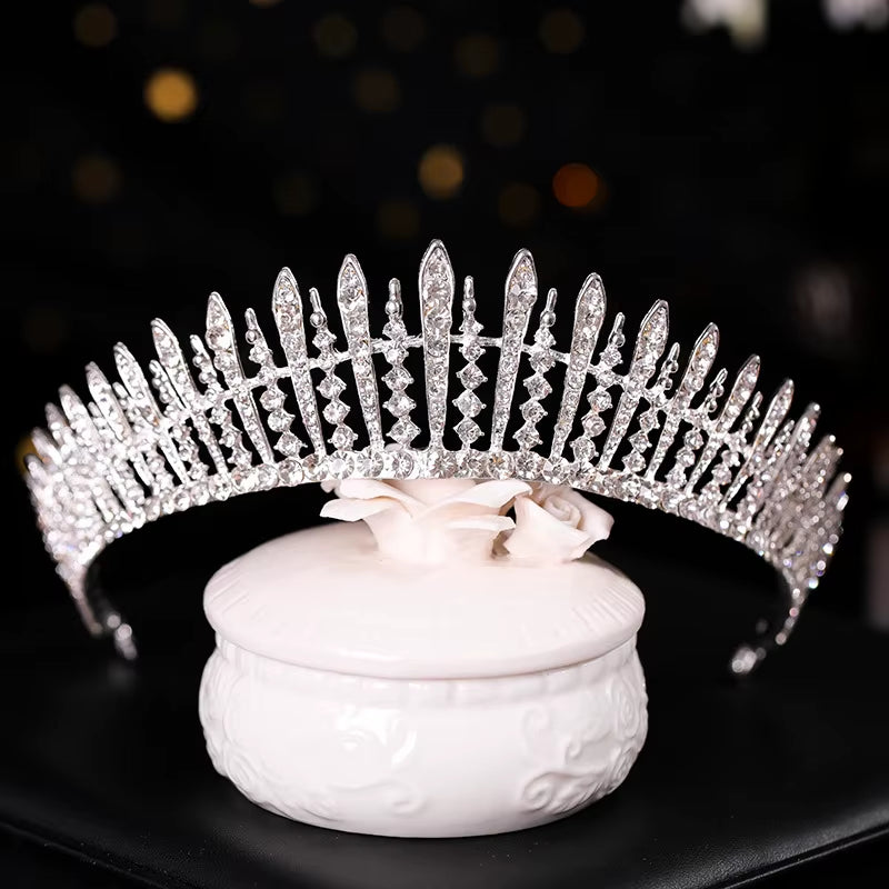 Princess Dinner Dress Curling Hair Wedding Bridal Pageant Rhinestone Crystal Tiaras Crown Molding Headpieces for Queens