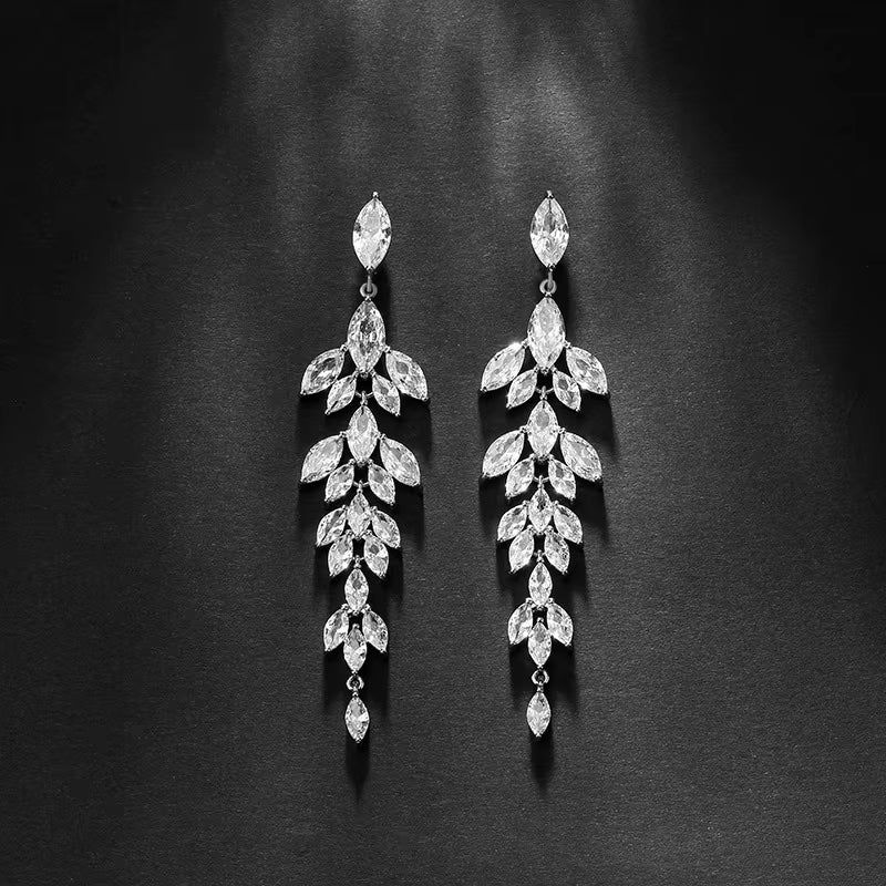 Luxury Long Leaf Tassel Earrings for Women Delicate Shiny Copper Zircon Earrings Wedding Banquet Accessories