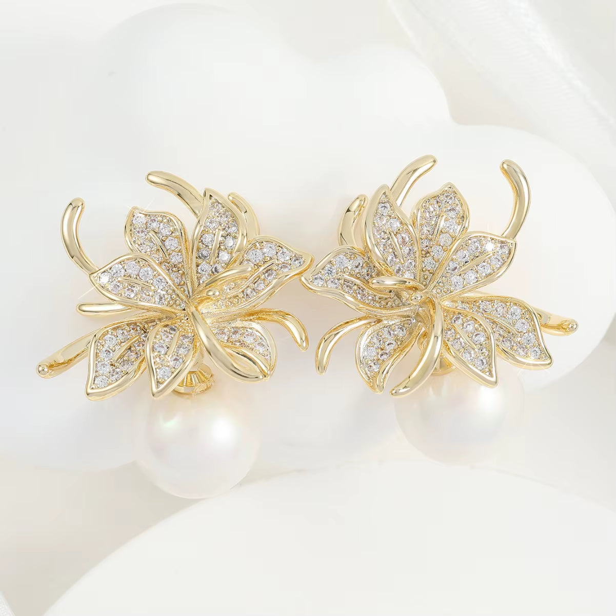 Vintage Elegance Earrings Women'S Superior Sense Zircon Inlaid Flower Pearl Earrings