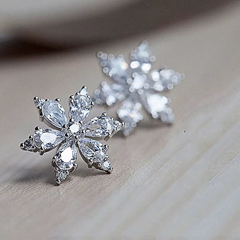 New Earrings Simple Snowflake Flower Diamond Zircon Stud Earrings All Match Slimming Student Earrings