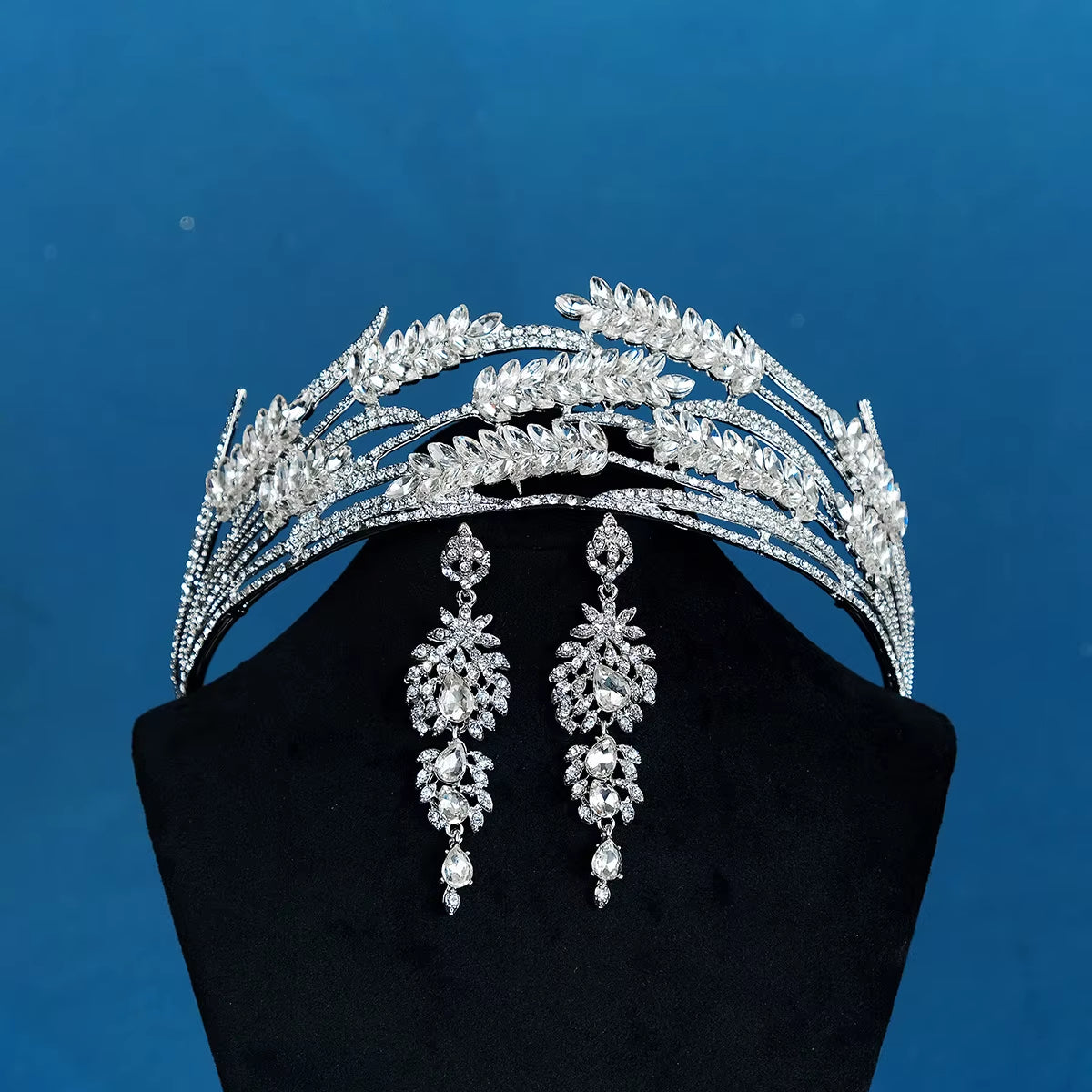 Vintage Court Bridal Tiara Crown Earrings Set Rhinestone Crown Earrings Are Highly Recommended as Wedding Accessories