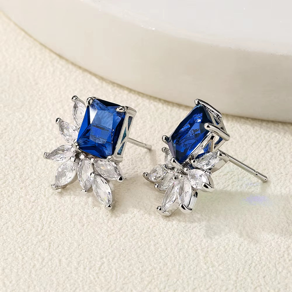 New Colored Diamond Earrings Female Luxury Emerald Blue Zircon Earrings Retro Court Style