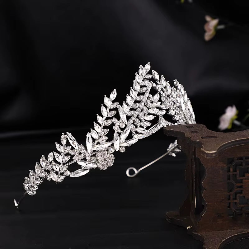 Wedding Accessories Bride Alloy Rhinestone Crystal Crown Tiaras Ladies Hair Jewelry