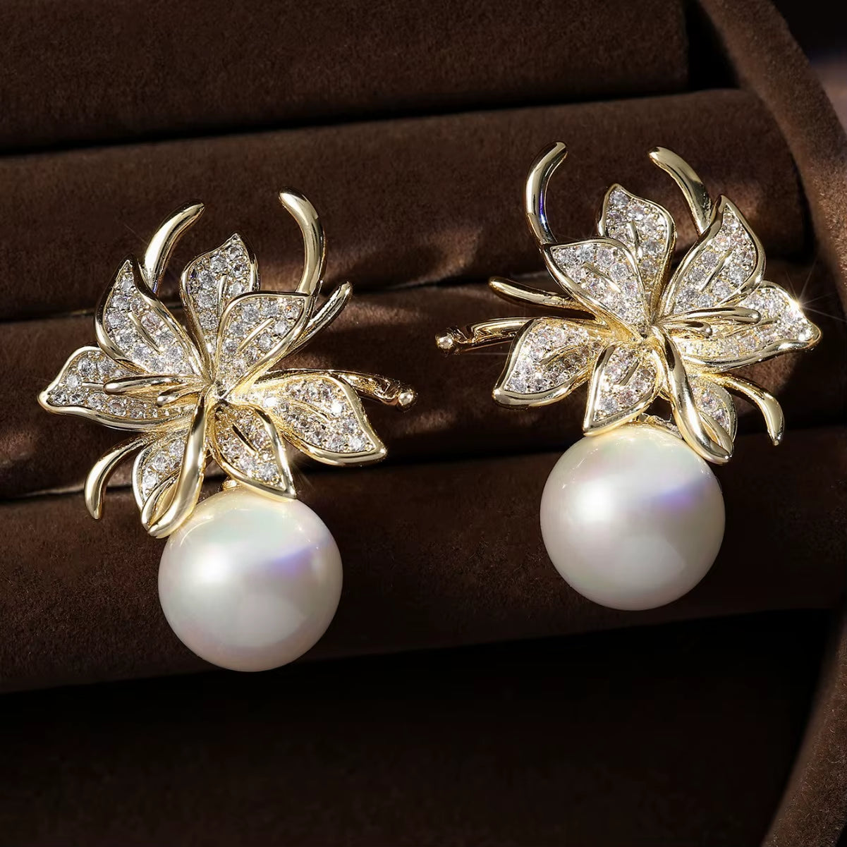 Vintage Elegance Earrings Women'S Superior Sense Zircon Inlaid Flower Pearl Earrings