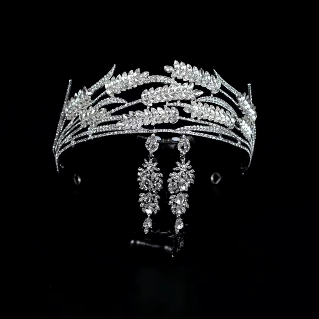 Vintage Court Bridal Tiara Crown Earrings Set Rhinestone Crown Earrings Are Highly Recommended as Wedding Accessories