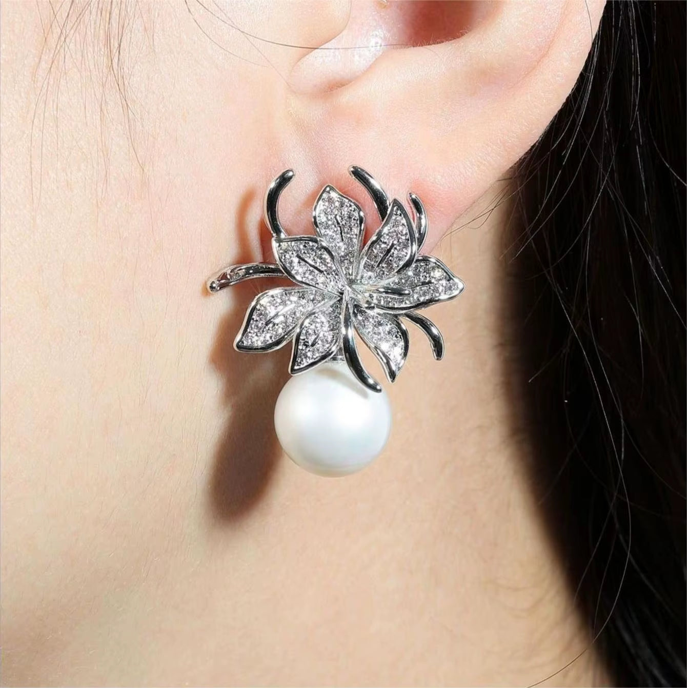 Vintage Elegance Earrings Women'S Superior Sense Zircon Inlaid Flower Pearl Earrings